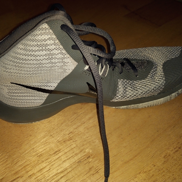 Nike Air Precision - Picture 2 of 16